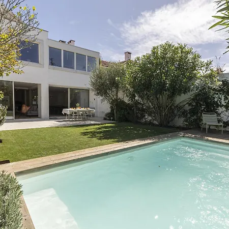 Contemporary Restelo Pool Haven Holiday home Lisbon