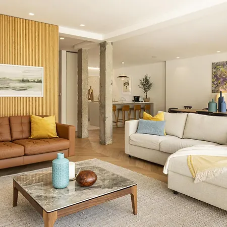 Contemporary Restelo Pool Haven Holiday home *